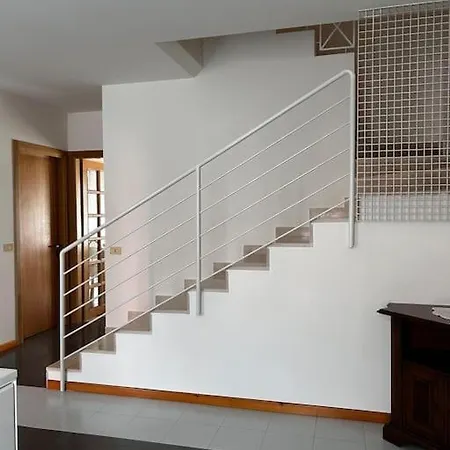 Near Town Centre And - Le Colombe Bardolino