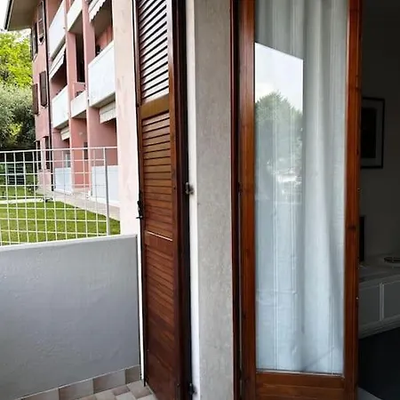 Near Town Centre And - Le Colombe Bardolino